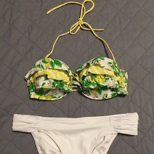 Victoria’s Secret bikini